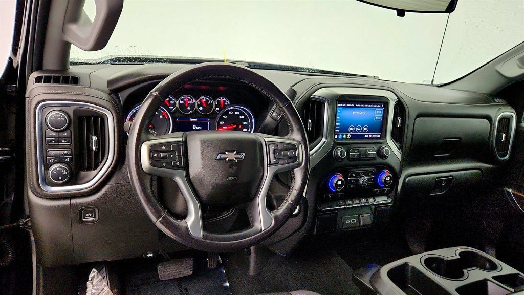 Used 2022 Chevrolet Silverado 1500 RST AWD/4WD image 12