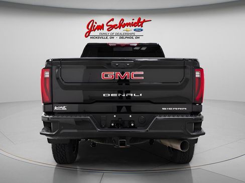 Used 2025 GMC Sierra 2500 Denali w/ Denali Reserve Package AWD/4WD image 5