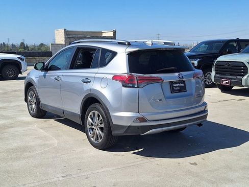 Used 2018 Toyota RAV4 Limited w/ Carpet Mat Package AWD/4WD image 7