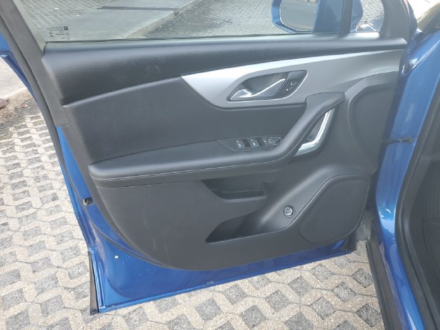 Used 2019 Chevrolet Blazer LT FWD image 22