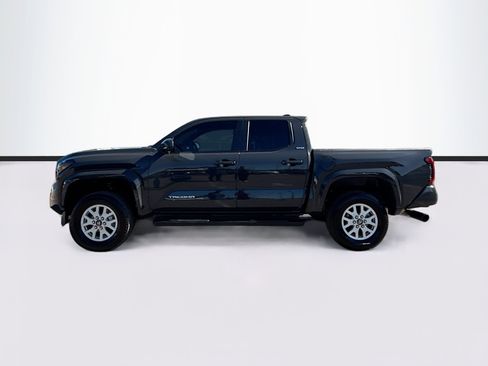 Used 2025 Toyota Tacoma SR5 image 6