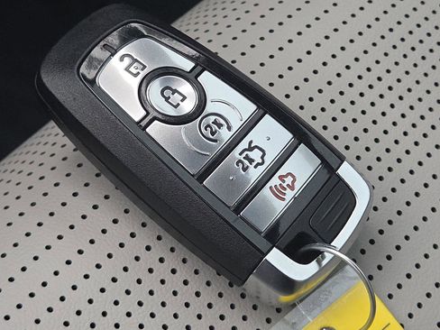 Used 2025 Ford Mustang GT Premium RWD image 27