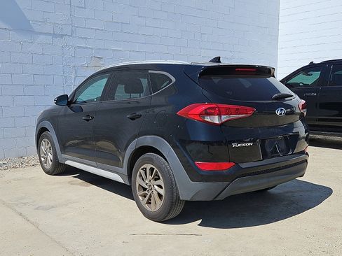 Used 2017 Hyundai Tucson SE Plus w/ Cargo Package AWD/4WD image 6