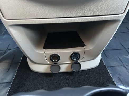 Used 2015 Dodge Grand Caravan American Value Package image 20