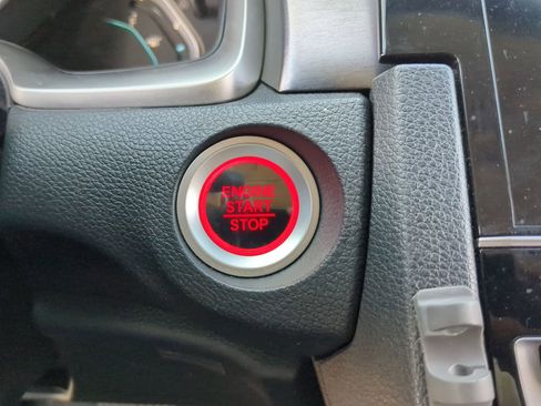 Used 2017 Honda Civic EX-L image 30