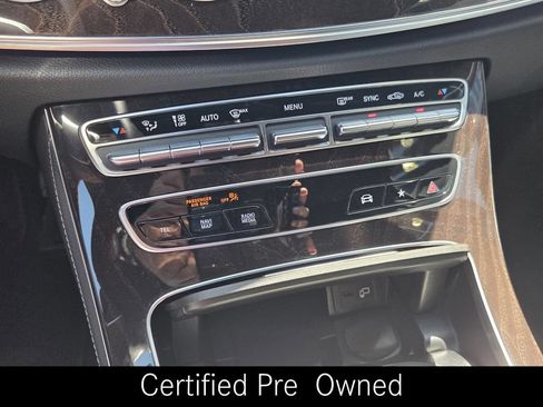 Certified 2022 Mercedes-Benz E 450 4MATIC Sedan image 25