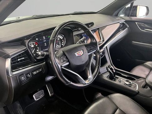 Used 2022 Cadillac XT6 Sport w/ Technology Package AWD/4WD image 16