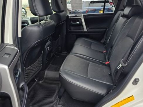 Used 2018 Toyota 4Runner 4WD image 10