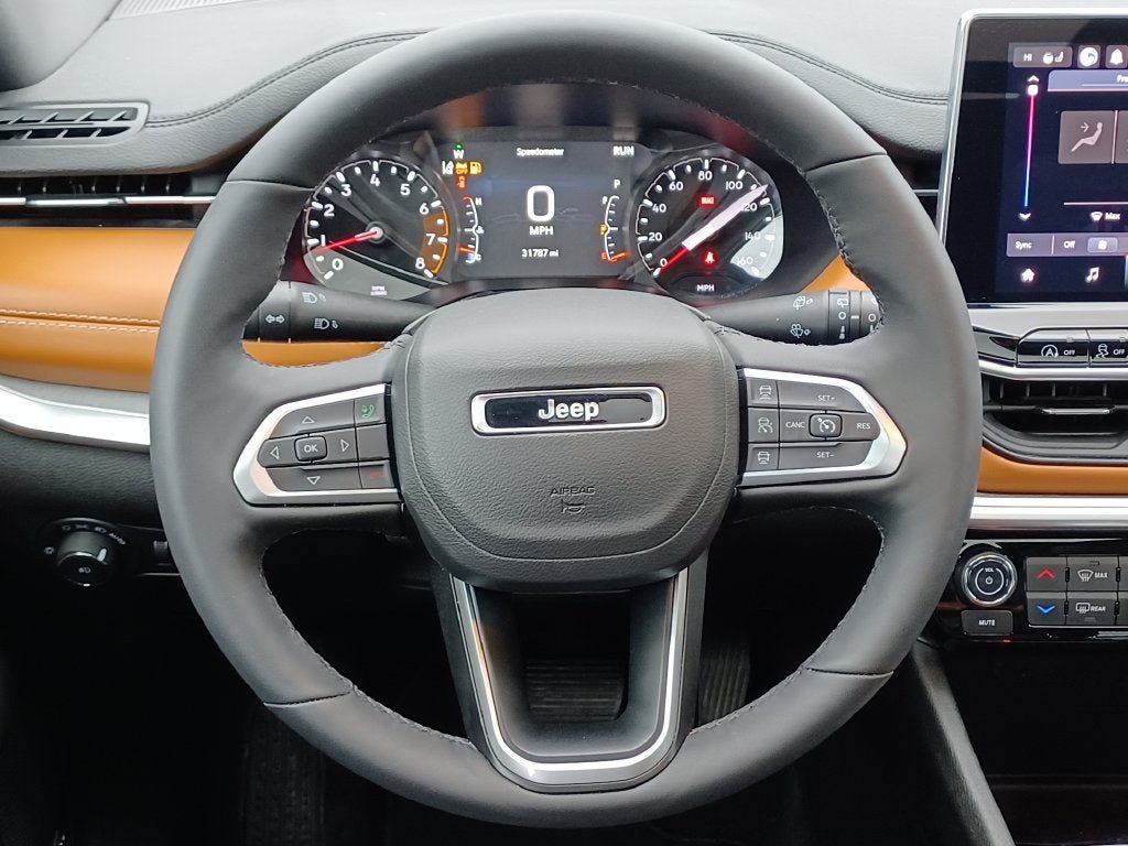 Used 2025 Jeep Compass Limited w/ Sun & Sound Group AWD/4WD image 26