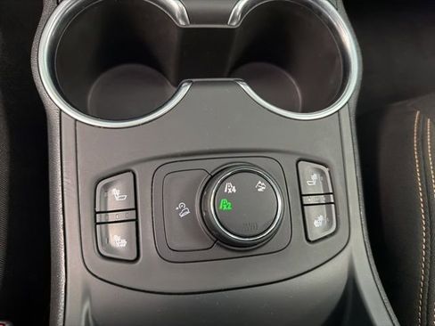 Used 2019 GMC Terrain SLE w/ Driver Convenience Package AWD/4WD image 20