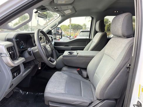 Used 2024 Ford F250 XLT image 18