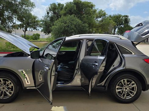 Used 2015 INFINITI QX70 2WD w/ Premium Package image 15