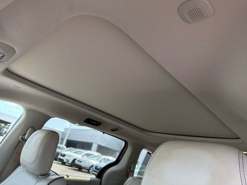 Used 2020 Chrysler Pacifica Limited FWD image 16