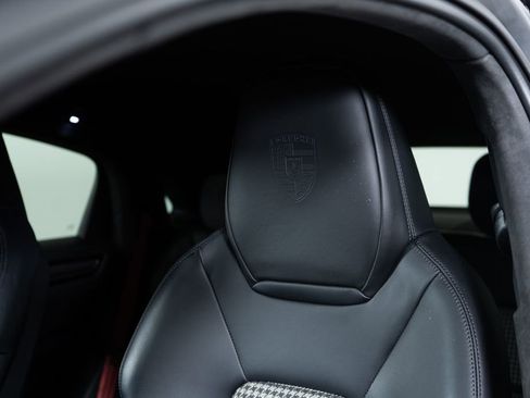 Used 2021 Porsche Cayenne GTS image 36