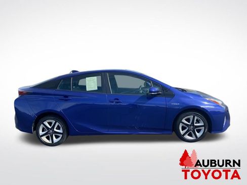Used 2016 Toyota Prius Four Touring FWD image 8