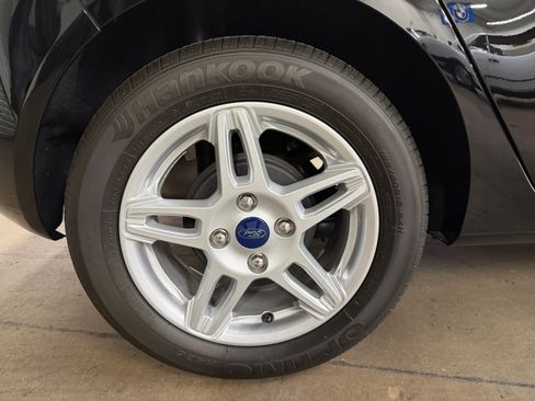 Used 2019 Ford Fiesta SE FWD image 23