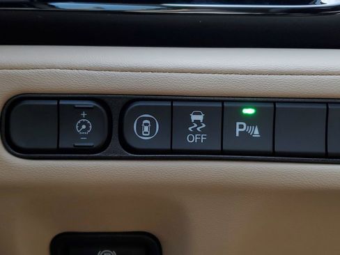 Certified 2024 Acura MDX SH-AWD w/ Technology Package image 33