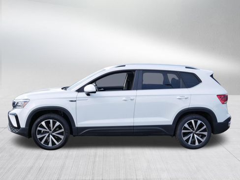 Used 2022 Volkswagen Taos SE AWD/4WD image 4
