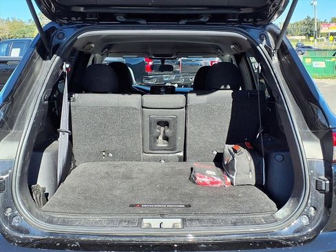 Used 2024 Mitsubishi Outlander ES image 18