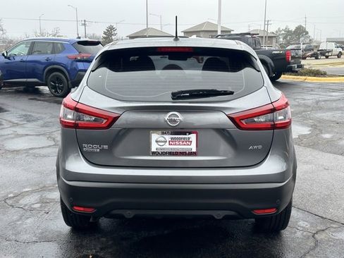 Used 2020 Nissan Rogue Sport S image 5