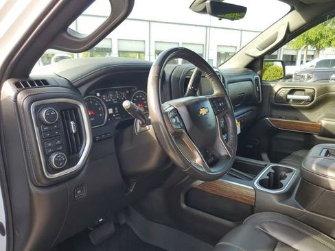 Used 2021 Chevrolet Silverado 1500 High Country w/ Technology Package image 21
