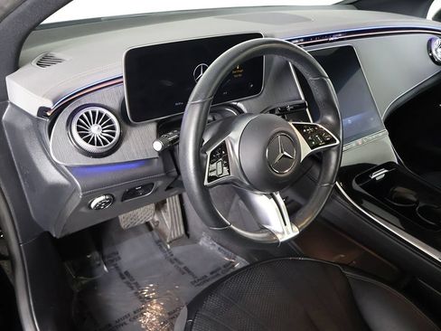 Used 2023 Mercedes-Benz EQE 500 4MATIC Sedan w/ Exclusive Trim Package image 27