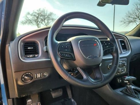 Used 2020 Dodge Charger SXT w/ Blacktop Package image 10