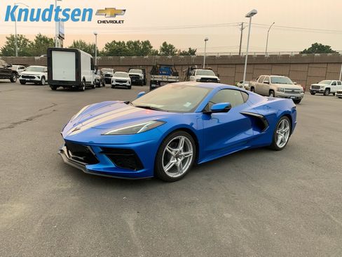 Used 2024 Chevrolet Corvette Stingray Preferred Cpe w/ Battery Protection Package RWD image 3