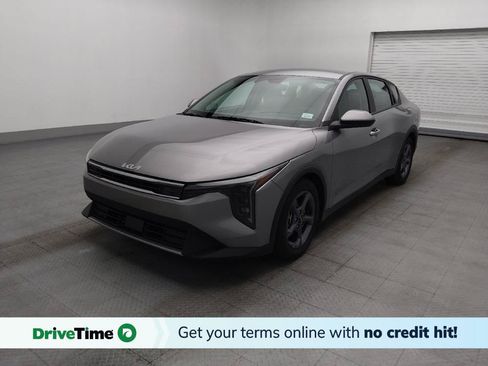 Used 2025 Kia K4 FWD image 1