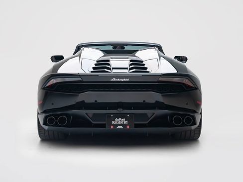 Used 2016 Lamborghini Huracan LP 610-4 AWD/4WD image 11