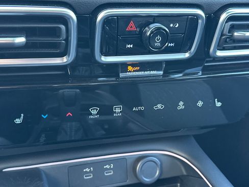 New 2026 Nissan Sentra SV w/ SV Convenience Package FWD image 19