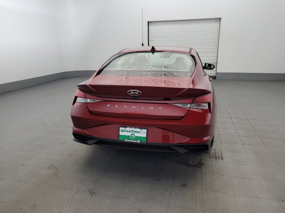 Used 2023 Hyundai Elantra SEL w/ Cargo Package FWD image 7