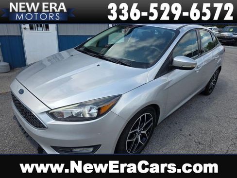 Used 2018 Ford Focus SEL FWD image 1