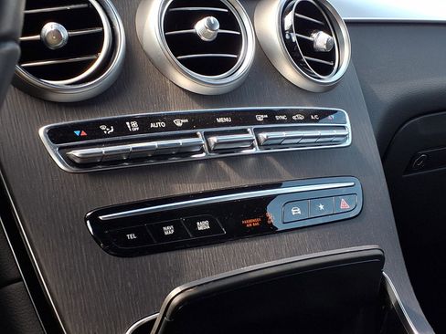 Used 2023 Mercedes-Benz GLC 300 4MATIC Coupe image 10