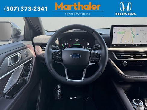 Used 2026 Ford Explorer Platinum w/ LUX Leather Package AWD/4WD image 21