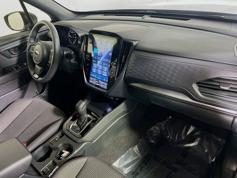 Certified 2025 Subaru Forester Premium image 24