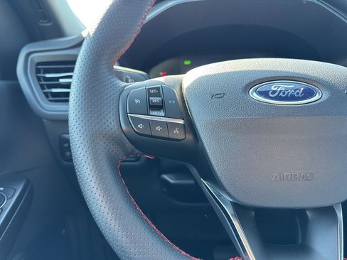 Used 2025 Ford Escape ST-Line w/ Equipment Group 301A image 14