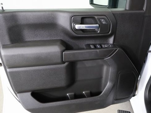 Used 2025 GMC Sierra 2500 Pro w/ Convenience Package image 21