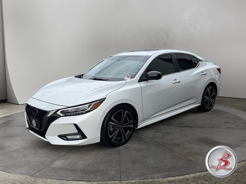 Used 2023 Nissan Sentra SR w/ SR Premium Package FWD image 3
