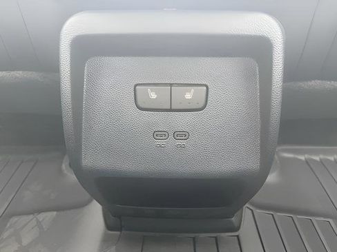 New 2026 Chevrolet Equinox EV RS w/ Active Safety Package 3 AWD/4WD image 31