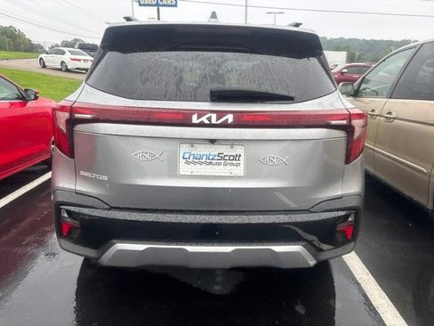 Used 2025 Kia Seltos EX w/ EX Sunroof Package FWD image 4