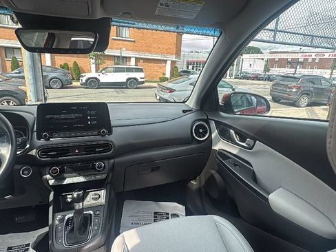 Used 2023 Hyundai Kona Limited AWD/4WD image 27