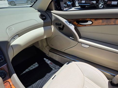 Used 2012 Mercedes-Benz SL 550 image 44