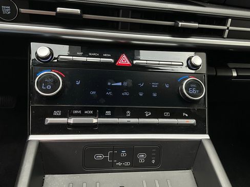 Used 2025 Hyundai Santa Fe SEL image 25