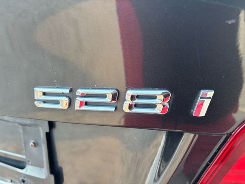 Used 2013 BMW 528i xDrive Sedan image 11