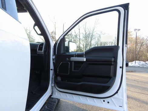 Used 2020 Ford F150 Lariat w/ Equipment Group 502A Luxury image 12