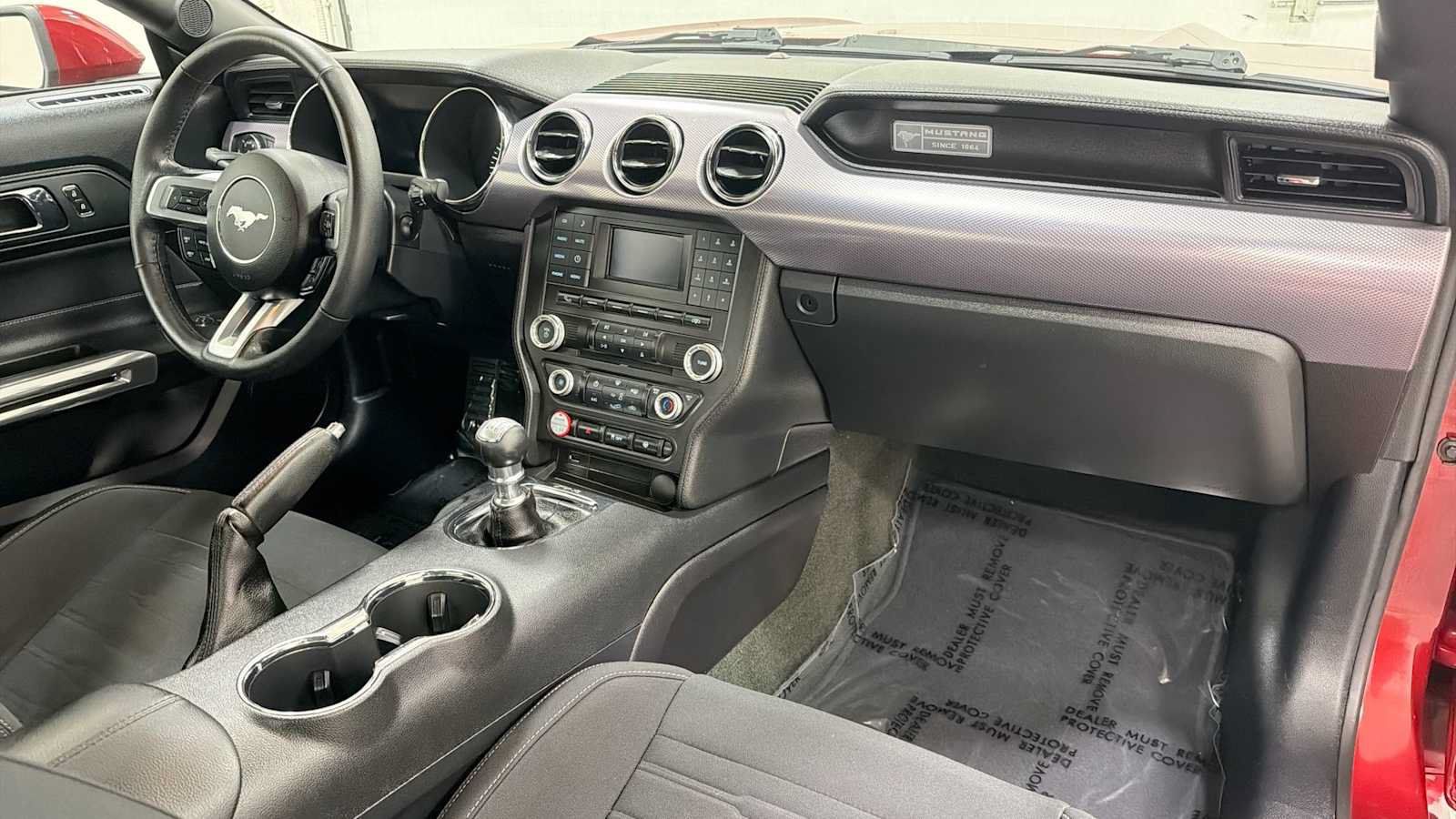 Used 2016 Ford Mustang Coupe RWD image 25