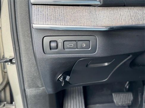 Used 2021 Volvo XC90 T8 Inscription w/ Advanced Package image 19