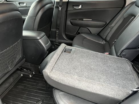 Used 2019 Kia Optima S image 17