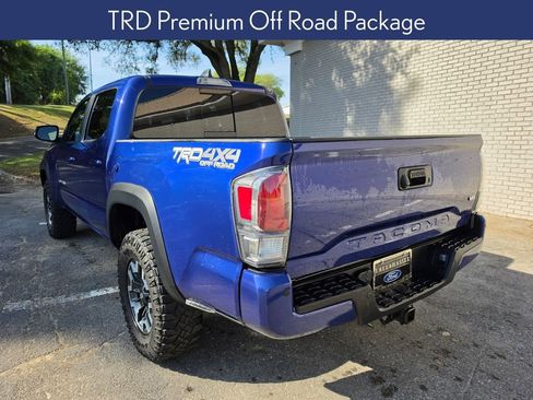 Used 2023 Toyota Tacoma TRD Off-Road w/ TRD Premium Off Road Package image 2